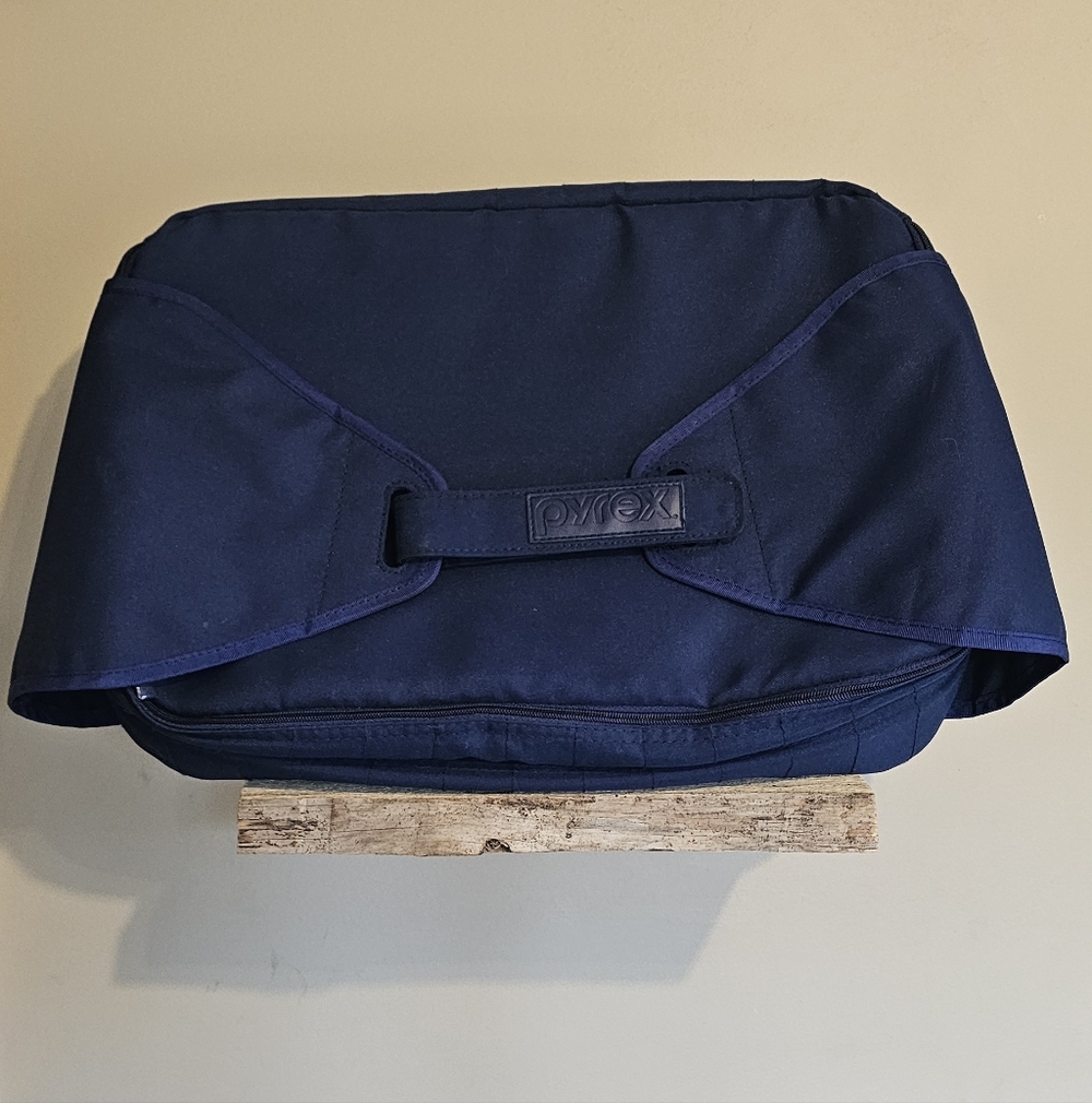 Pyrex Portable Bag For Hot And Cold Food Navy Blue Holds A 9x11 2 Compartments